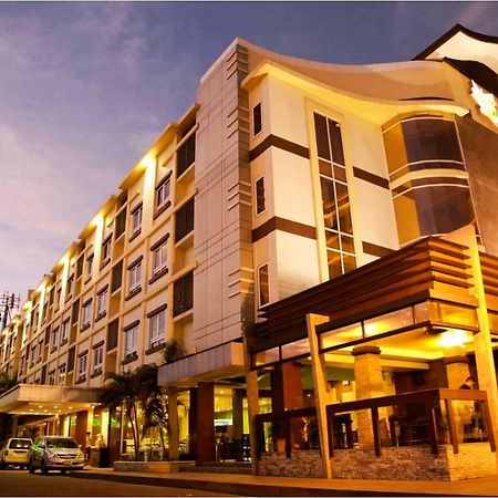 Mo2 Westown Hotel Iloilo Экстерьер фото