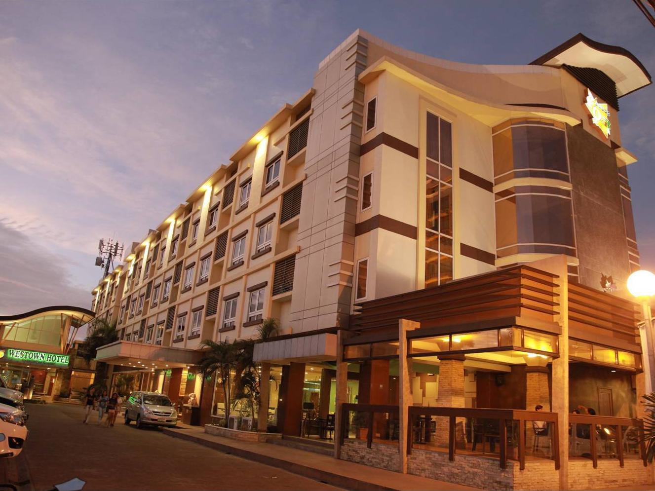 Mo2 Westown Hotel Iloilo Экстерьер фото