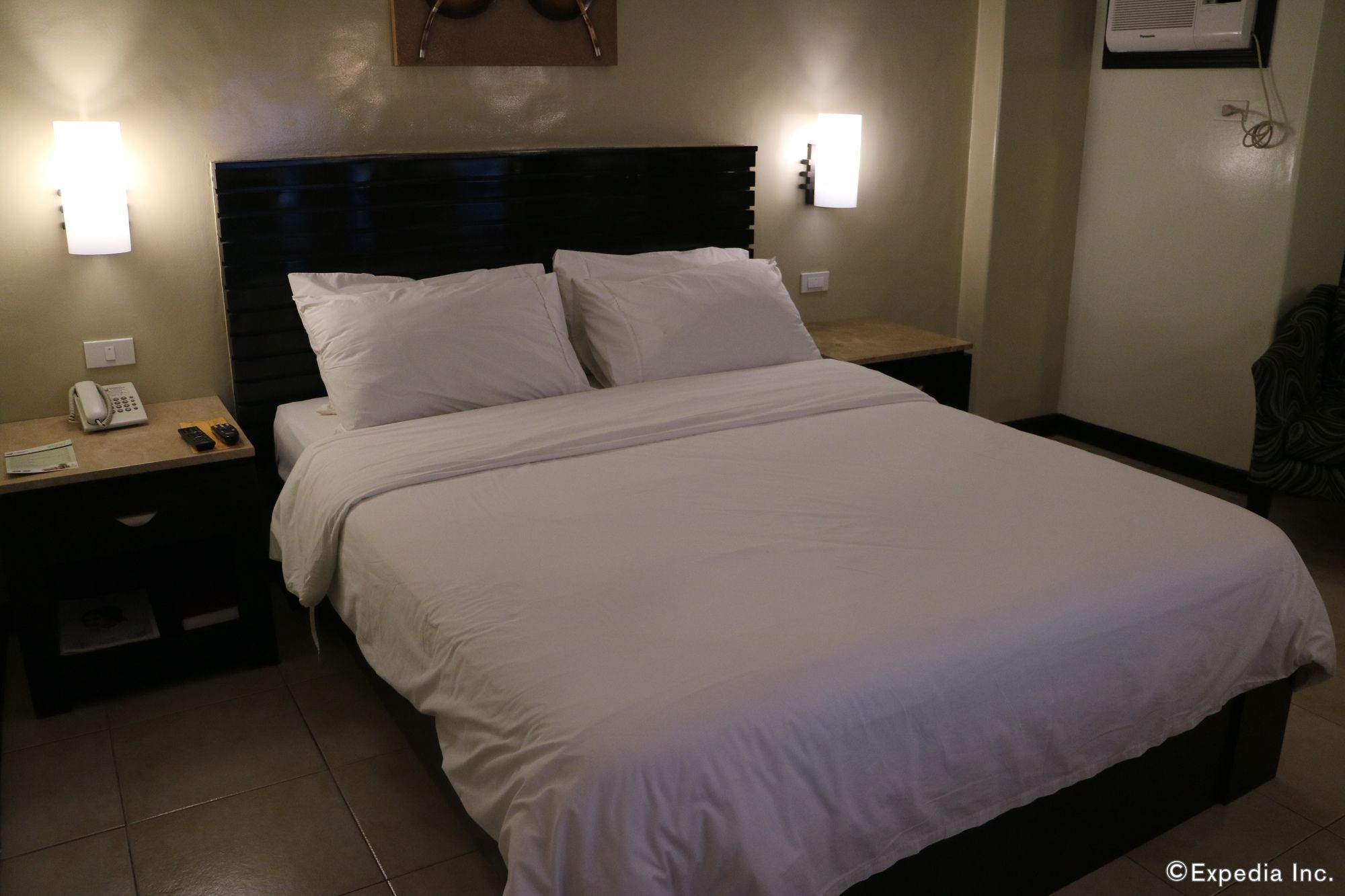 Mo2 Westown Hotel Iloilo Экстерьер фото