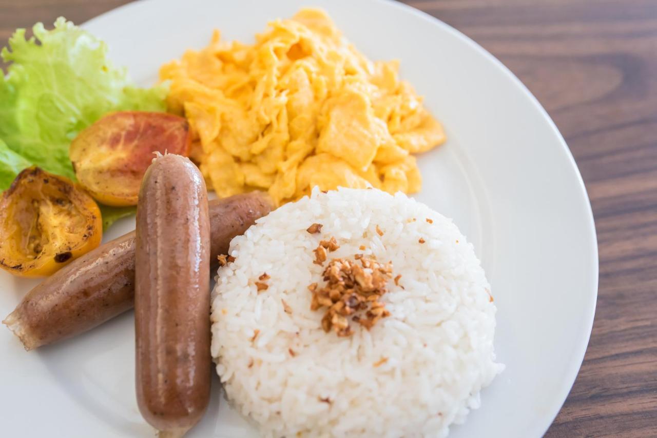 Mo2 Westown Hotel Iloilo Экстерьер фото